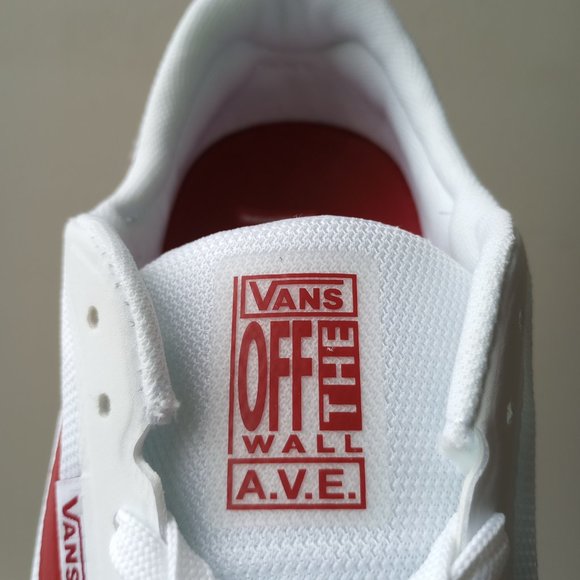 Vans Men's Ave Sport Leather / Mesh Low Top Sneaker in Cool Looking - Picture 10 of 13